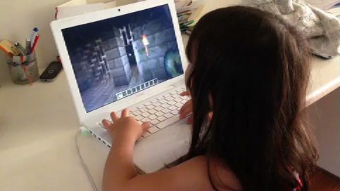 Kids playing Minecraft